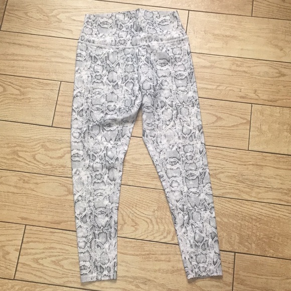 SOUL Snake print Workout Pants Sz M - Picture 4 of 7